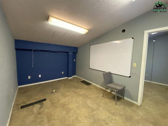 1200 Queens Way, Fairbanks, AK 99701